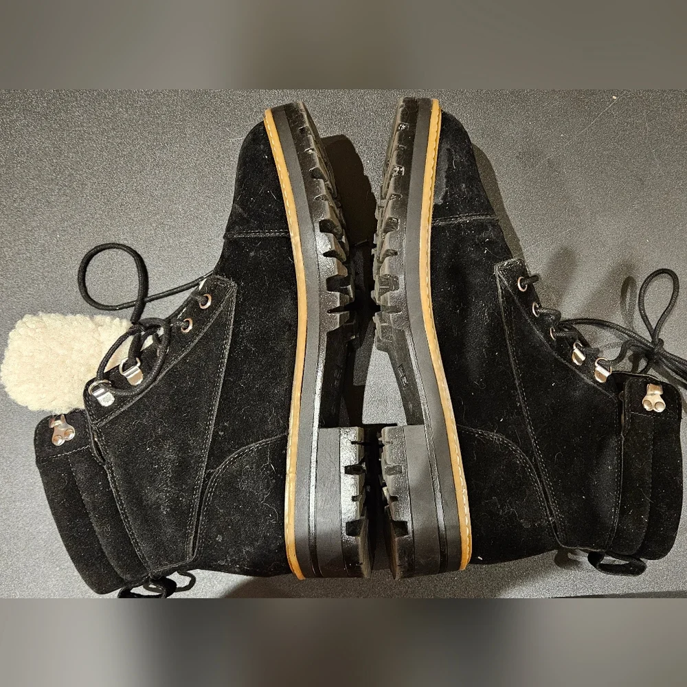 Time And Tru Black and White Lace-Up Hiker/Winter Boots